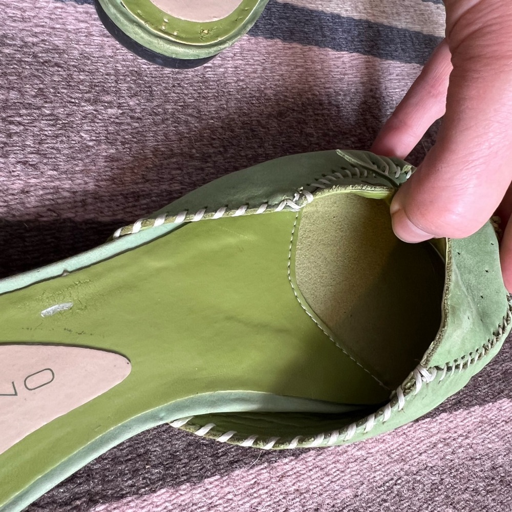 Bandolino size 8M slip on flat - Picture 3 of 9